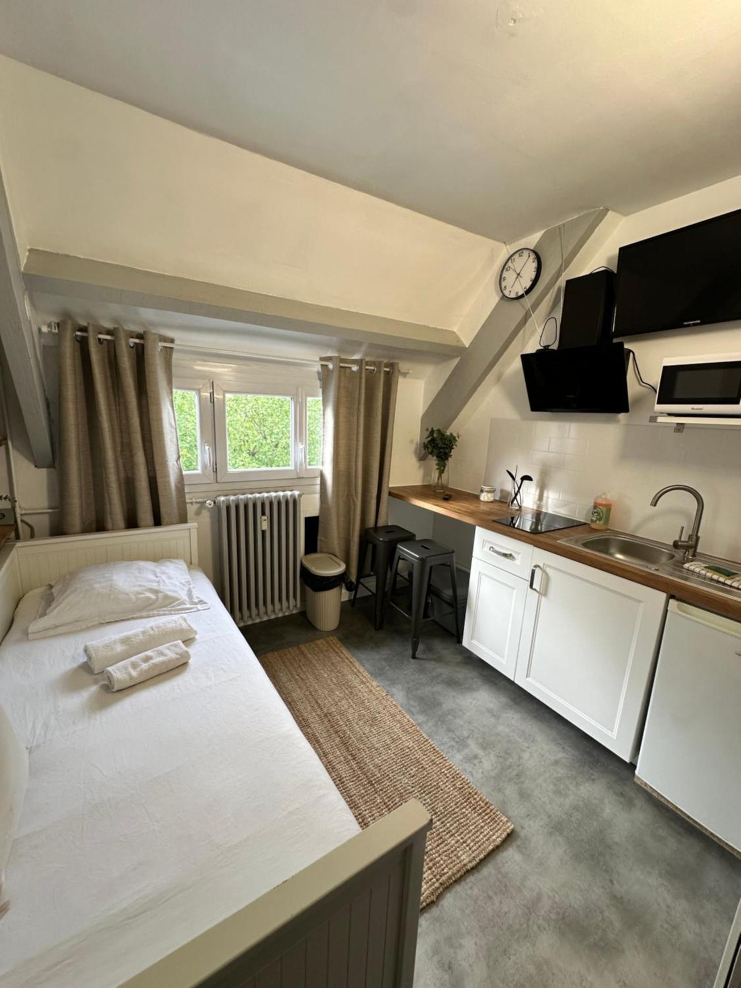 Studio Proche Commodite Et Gare . Centre Ville ก็อง ภายนอก รูปภาพ